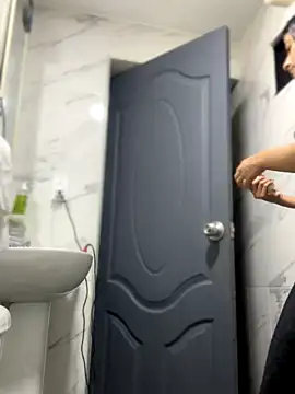 Snapshot of Arilw chatting on 29, 10, 2025 Arilw online show from 29, 10, 2025