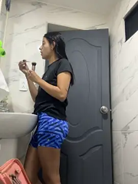 Snapshot of Arilw chatting on 25, 10, 2025 Arilw online show from 25, 10, 2025