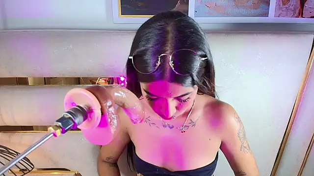 baby naughty1  online show from 13, 10, 2025