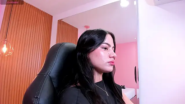 ariel jonees online show from 18, 2, 2025