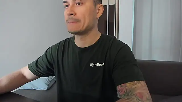 MatMalonne online show from 8, 4, 2026