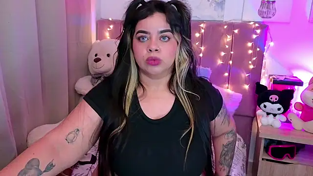 MiahJoness online show from 14, 11, 2025