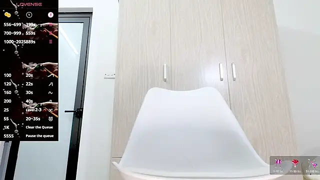 Kana hoshii online show from 12, 11, 2025