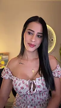 SarahhSmitth1 online show from 15, 5, 2026