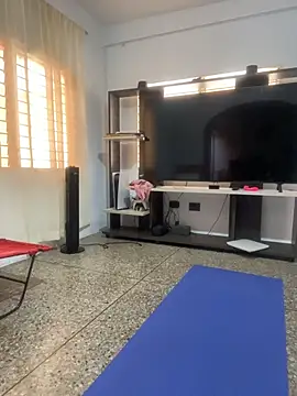 Snapshot of hollymollyxoxo chatting on 13, 10, 2025 hollymollyxoxo online show from 13, 10, 2025