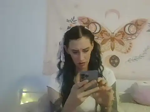 averietheangel online show from 21, 3, 2025