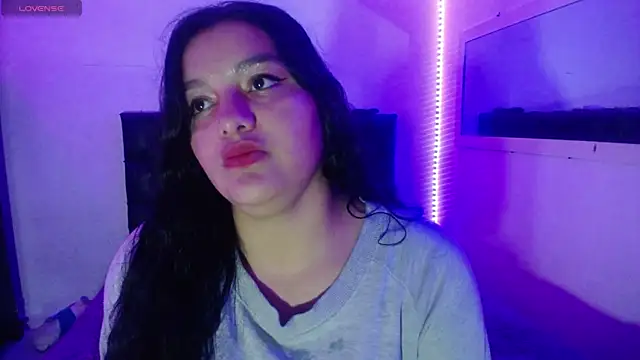 Snapshot of Laurenkenner_ chatting on 9, 10, 2025 Laurenkenner online show from 9, 10, 2025