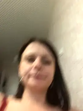 Snapshot of SheilaAndDanny chatting on 10, 11, 2025 SheilaAndDanny online show from 10, 11, 2025