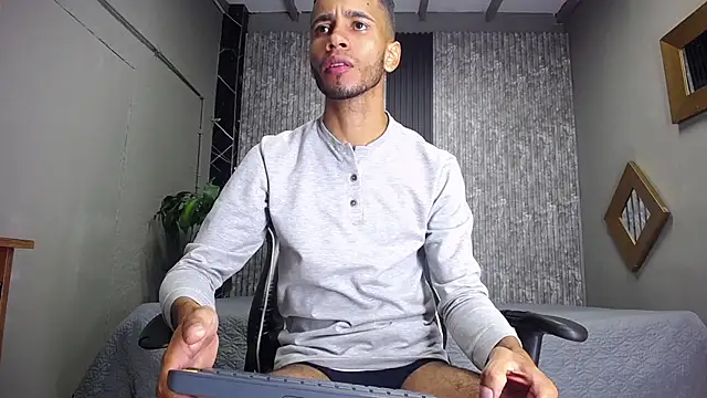 alex bigcock11 online show from 25, 2, 2025