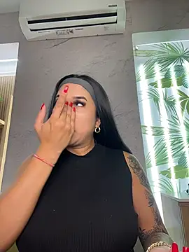 kiim taaylor online show from 30, 11, 2025