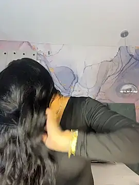 kiim taaylor online show from 10, 11, 2025