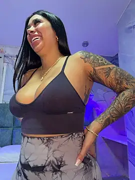 kiim taaylor online show from 1, 3, 2026