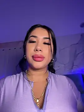 kiim taaylor online show from 7, 11, 2025