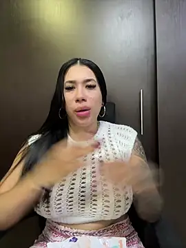 Snapshot of kiim_taaylor chatting on 20, 3, 2025 kiim taaylor online show from 20, 3, 2025