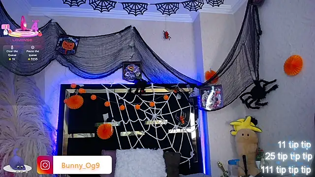 Snapshot of Bunny_O chatting on 14, 10, 2025 Bunny O online show from 14, 10, 2025