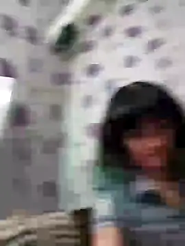 Snapshot of SweetLeila40 chatting on 13, 2, 2025 SweetLeila40 online show from 13, 2, 2025