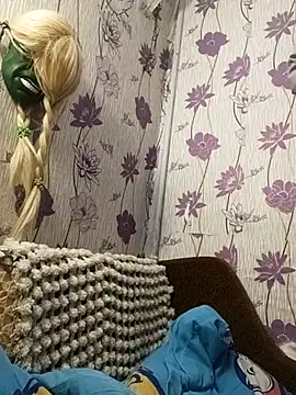 Snapshot of SweetLeila40 chatting on 2, 3, 2025 SweetLeila40 online show from 2, 3, 2025