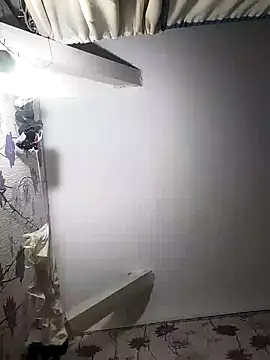 Snapshot of SweetLeila40 chatting on 5, 2, 2025 SweetLeila40 online show from 5, 2, 2025