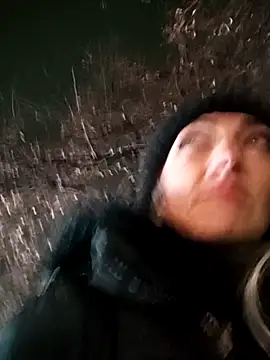 Snapshot of SweetLeila40 chatting on 4, 11, 2025 SweetLeila40 online show from 4, 11, 2025