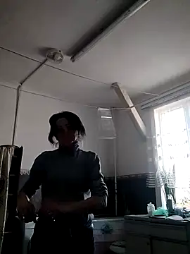 Snapshot of SweetLeila40 chatting on 25, 2, 2025 SweetLeila40 online show from 25, 2, 2025