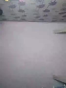 Snapshot of SweetLeila40 chatting on 11, 9, 2025 SweetLeila40 online show from 11, 9, 2025