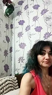 Snapshot of SweetLeila40 chatting on 9, 2, 2025 SweetLeila40 online show from 9, 2, 2025