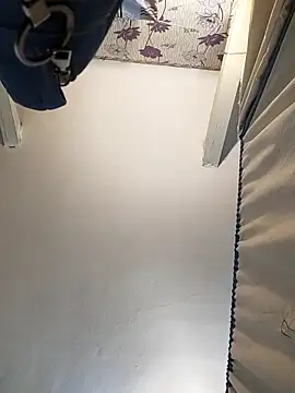 Snapshot of SweetLeila40 chatting on 22, 2, 2025 SweetLeila40 online show from 22, 2, 2025