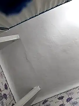 Snapshot of SweetLeila40 chatting on 23, 2, 2025 SweetLeila40 online show from 23, 2, 2025