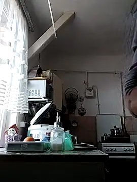 Snapshot of SweetLeila40 chatting on 25, 2, 2025 SweetLeila40 online show from 25, 2, 2025