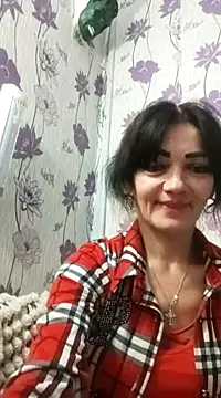 Snapshot of SweetLeila40 chatting on 19, 2, 2025 SweetLeila40 online show from 19, 2, 2025