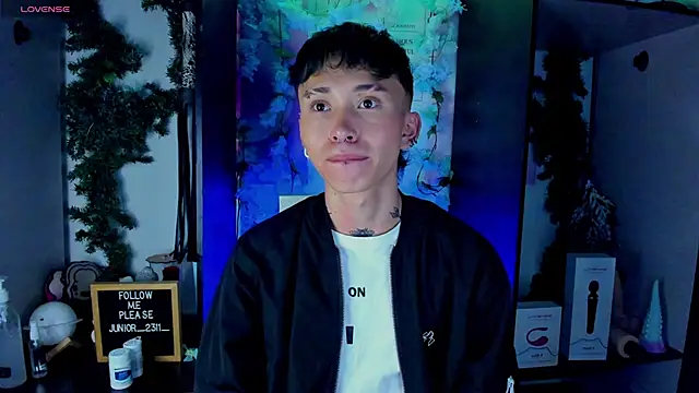 juniior 2311  online show from 9, 3, 2025