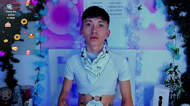 juniior 2311  online show from 25, 1, 2025