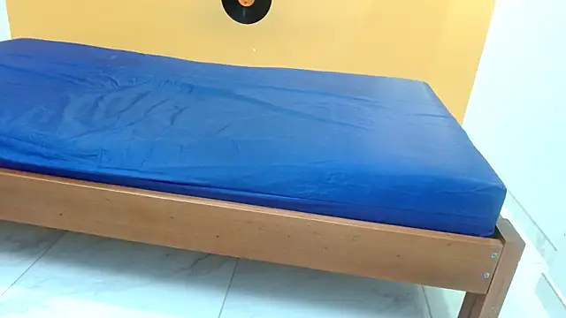 Snapshot of evaleribigtits18 chatting on 12, 9, 2025 evaleribigtits18 online show from 12, 9, 2025