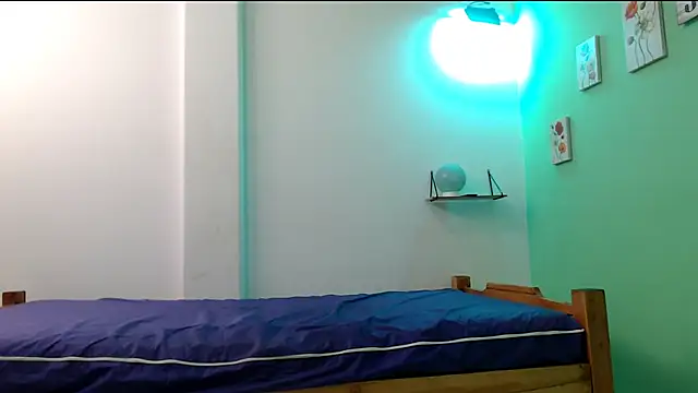 evaleribigtits18 online show from 16, 3, 2026