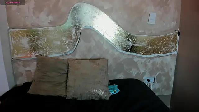 melaniecooperr online show from 16, 10, 2025