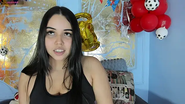 melaniecooperr online show from 18, 6, 2026