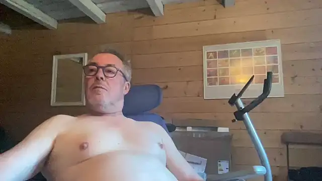 lelohop online show from 5, 3, 2025