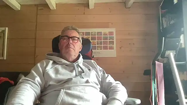 Snapshot of lelohop chatting on 14, 4, 2026 lelohop online show from 14, 4, 2026