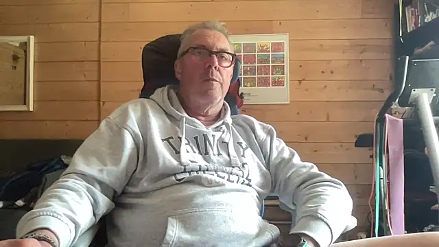 Snapshot of lelohop chatting on 22, 4, 2026 lelohop online show from 22, 4, 2026