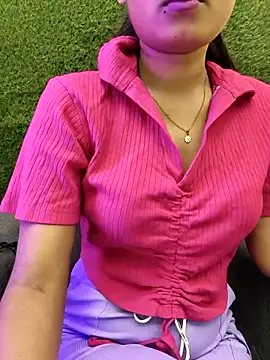 yhona darling online show from 30, 4, 2026