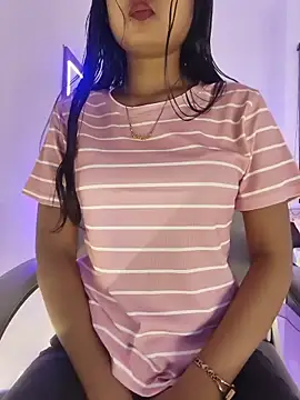 yhona darling online show from 26, 5, 2026