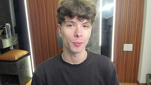 calvin love you online show from 18, 4, 2026