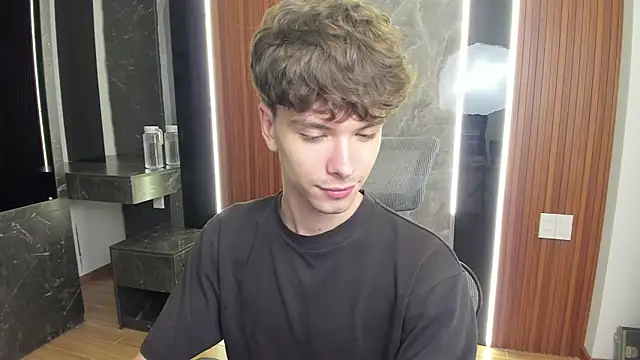 calvin love you online show from 30, 3, 2026