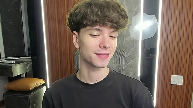 calvin love you online show from 29, 4, 2026