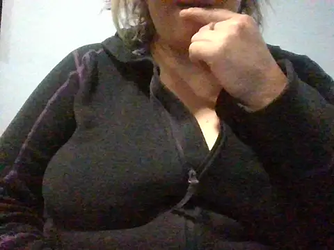 maria38xxx online show from 9, 11, 2025