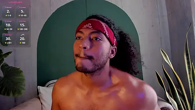 noah jones   online show from 4, 12, 2025