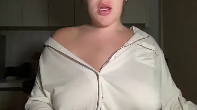 Snapshot of lilylush24 chatting on 17, 2, 2025 lilylush24 online show from 17, 2, 2025