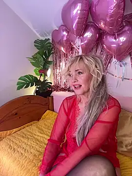 KelliRaid online show from 11, 2, 2025