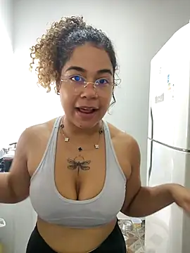 VitoriaFernandes online show from 11, 2, 2026