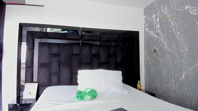 PaigeJayden online show from 14, 3, 2025